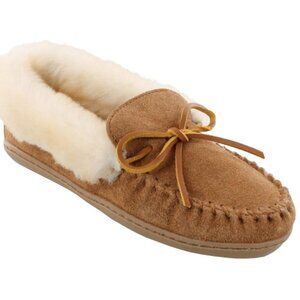 New Minnetonka Women's Alpine Sheepskin Moccasin Slipper